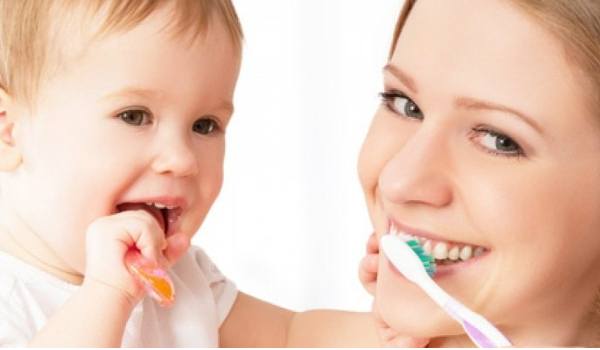 Zahnprophylaxe bei Baby und Kind - jetzt informieren!